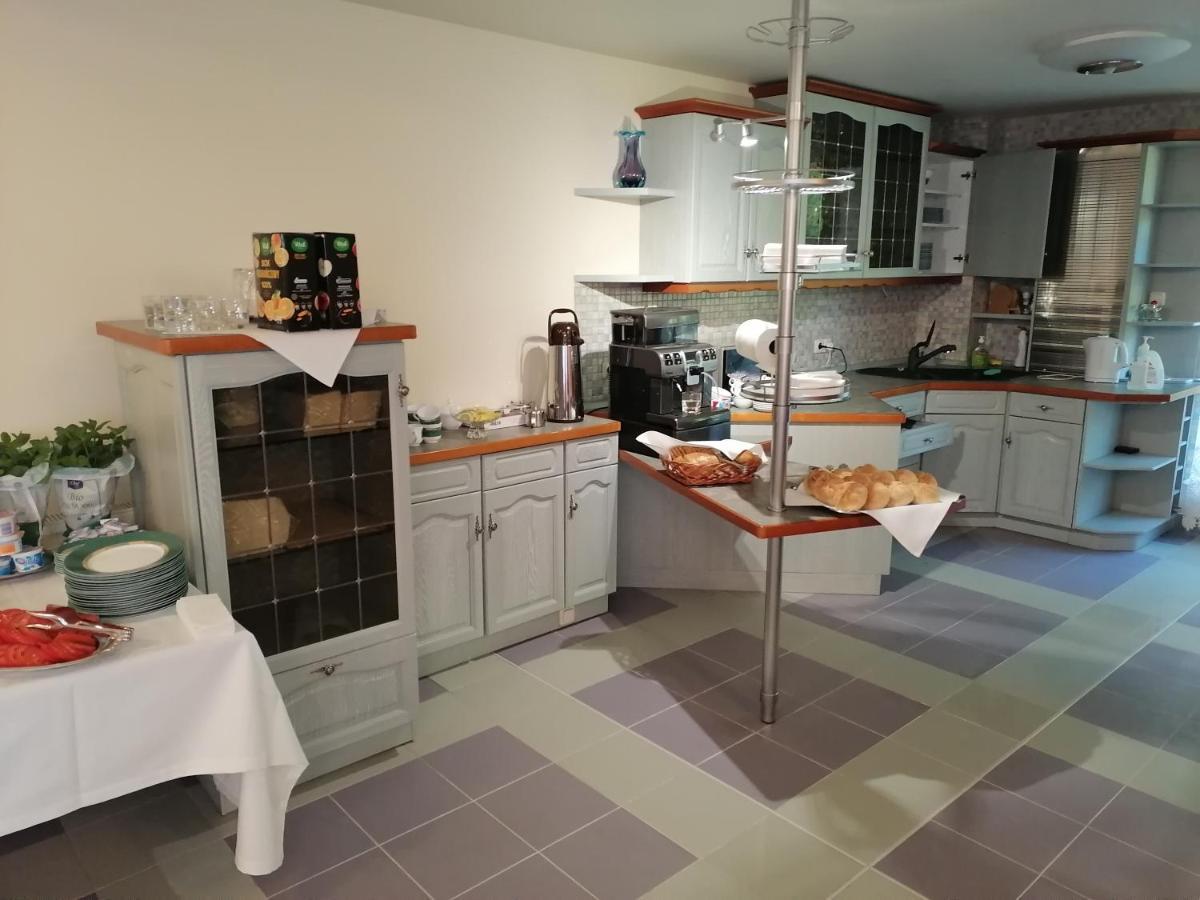 Ośrodek wypoczynkowy Familijny Ośrodek Wypoczynkowo - Rehabilitacyjny Zdrój